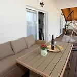 Daire Luxury Monika Near The Sea With Private Parking