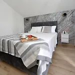 Luxury Monika Near The Sea With Private Parking *