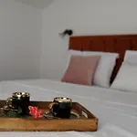 Daire Luxury Monika Near The Sea With Private Parking Bibinje