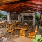 Luxury Monika Near The Sea With Private Parking Bibinje