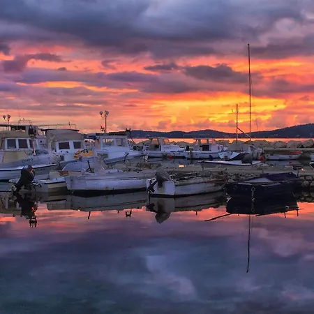 Appartamento Luxury Monika Near The Sea With Private Parking Bibinje