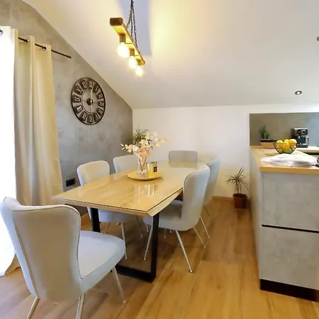 Apartmán Monika Near The Sea With Private Parking *