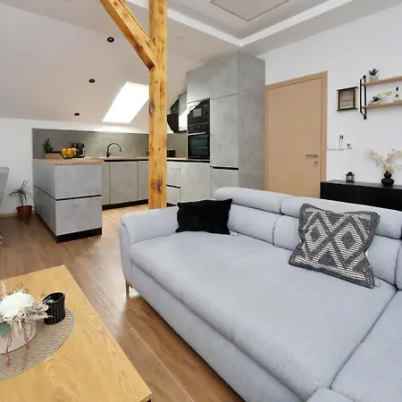 Luxury Monika Near The Sea With Private Parking Bibinje