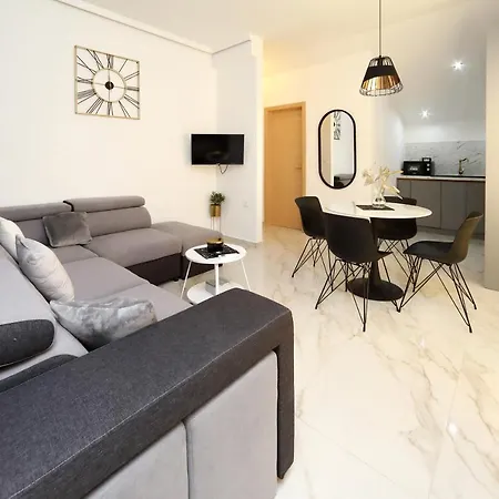Apartmán Monika Near The Sea With Private Parking *