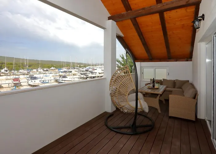 Luxury Monika Near The Sea With Private Parking *