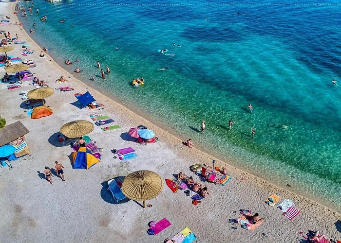 Luxury Monika Near The Sea With Private Parking Apartamento