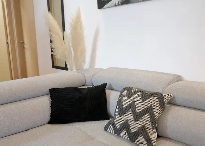 Apartman Luxury Monika Near The Sea With Private Parking Bibinje