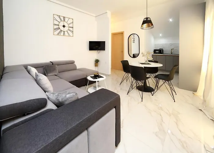 Apartamento Luxury Monika Near The Sea With Private Parking *