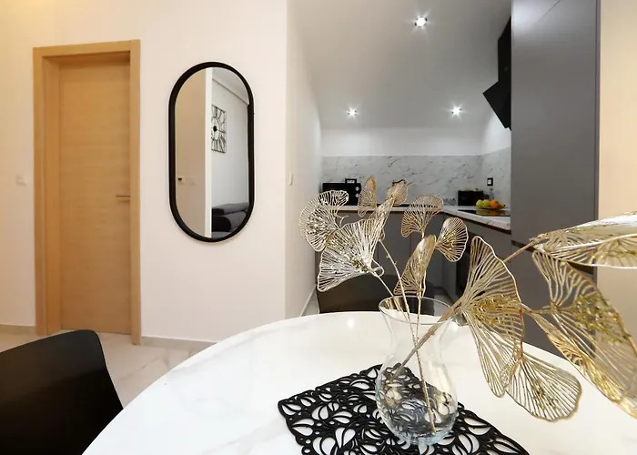 Luxury Monika Near The Sea With Private Parking Apartamento Bibinje