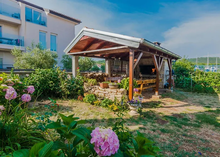 Luxury Monika Near The Sea With Private Parking Bibinje
